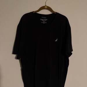 Nautica Men's XXL Black V-Neck Performance Tee